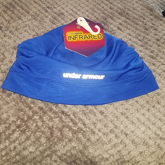 UNDER ARMOUR WOMEN'S INFRARED SKULL CAP - Picture 3 of 4